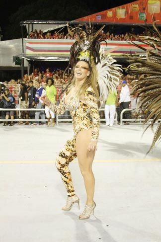 Com Sheila Mello ,Tucuruvi leva o Nordeste para o sambódromo paulistano