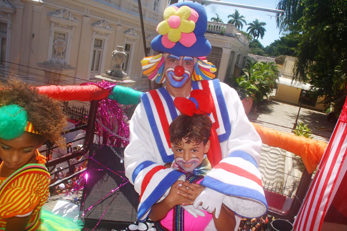 Victor Alexandre, filho de Carla Perez