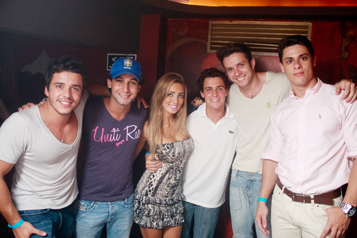 Fabio Beltrão, Rafael Almeida, Mariana Fusco, Felipe Dylon, Junior Madalena e Leonardo Stronda 