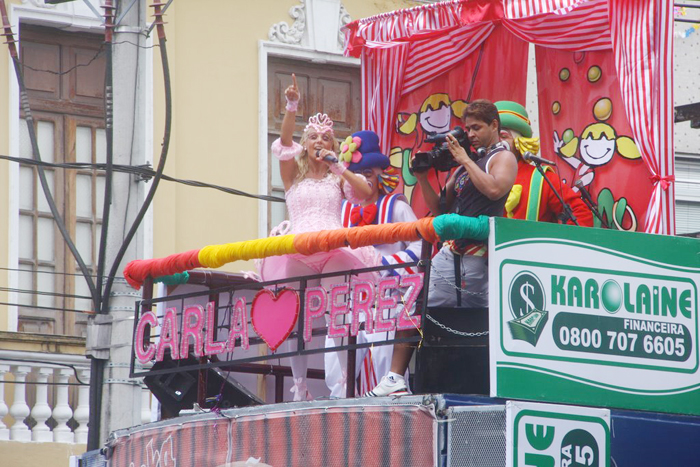 Carla Perez agitou as crianças com seu bloco infantil