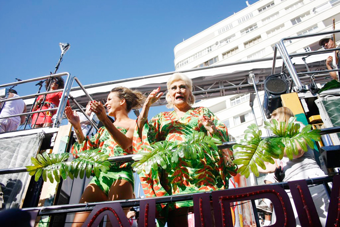 Hebe mostrou que conhece o repertório de Claudinha