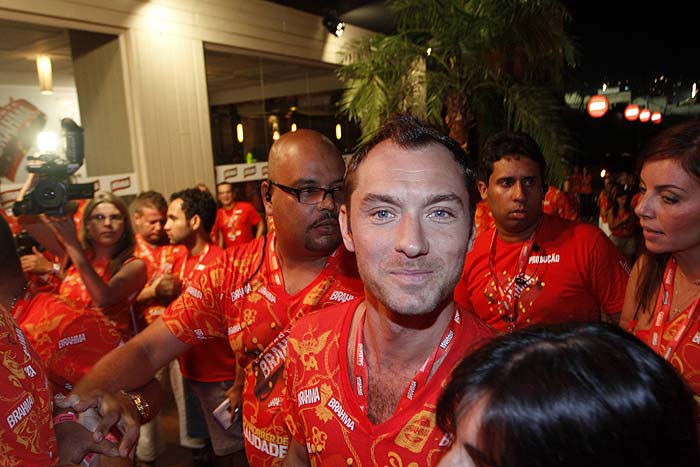 As melhores fotos de de Jude Law no Carnaval do Rio de Janeiro