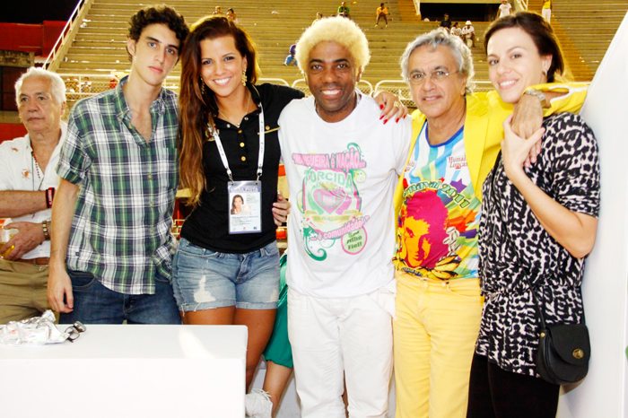 Zeca, filho do cantor, Renata Santos, Ivo Meirelles e Caetano Veloso
