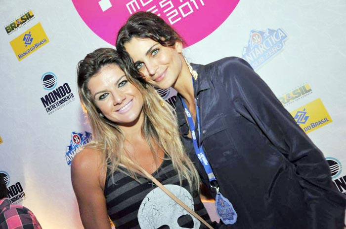Mirella Santos e Fernanda Motta também curtiram o show de Shakira 