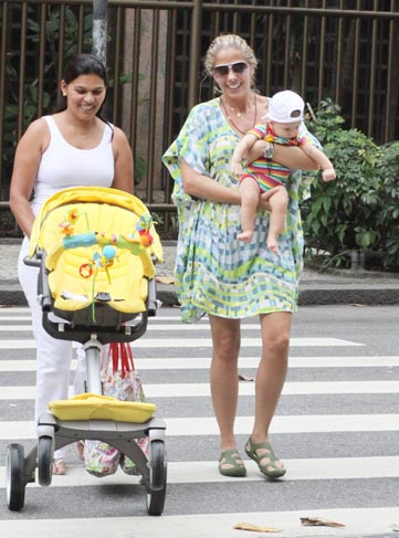 A apresentadora conta sempre com a ajuda de uma babá