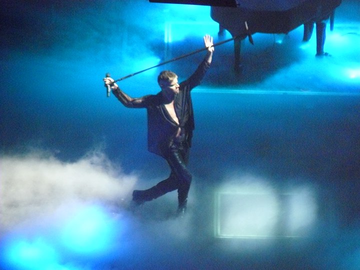 Ricky Martin em sua performance da turnê mundial Música + Amor + Sexo