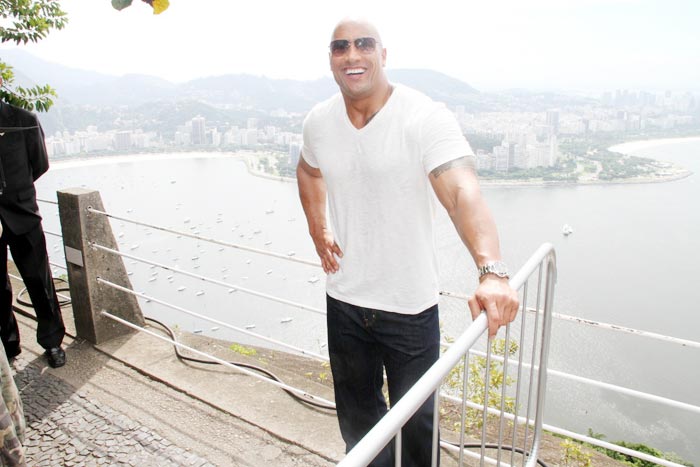 The Rock tirou fotos