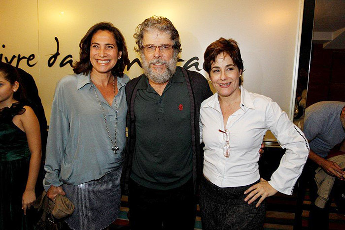 José Mayer entre as damas Totia Meirelles e Soraya Ravenle