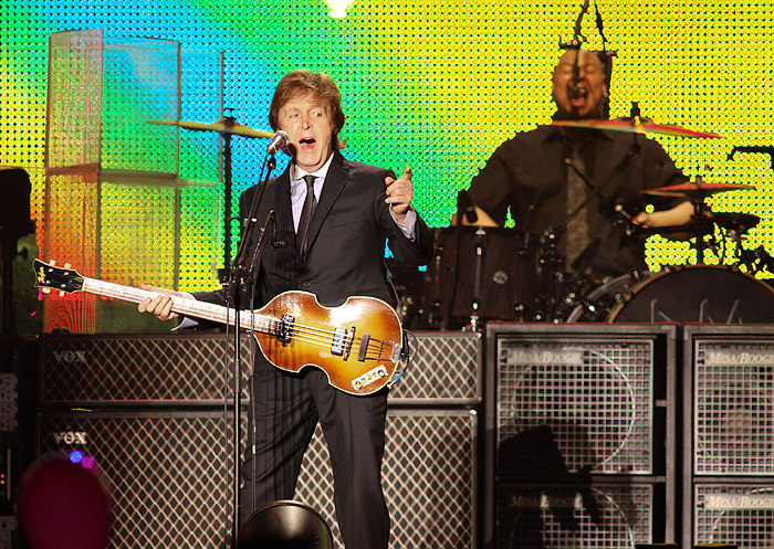 Famosos curtem o 2º Show de Paul McCartney.Álbum de Fotos!