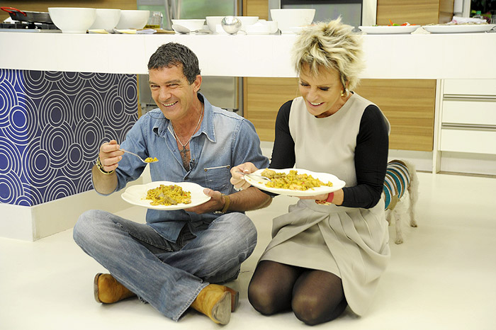 Ana Maria Braga e Antonio Banderas aprovaram a paella