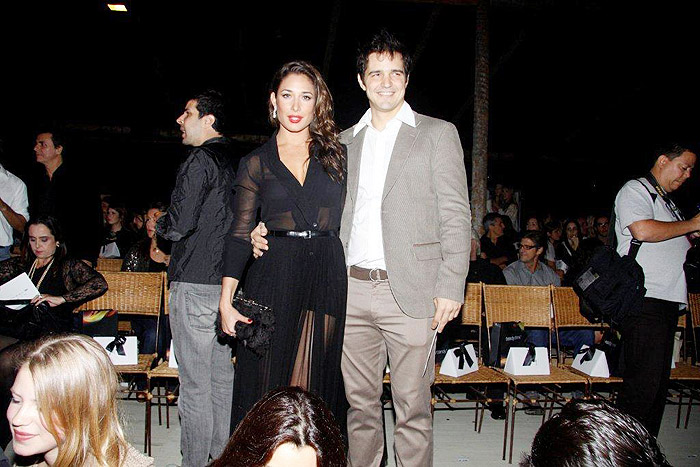 Giselle Itié esteve ao lado do namorado Rodrigo Gimenes
