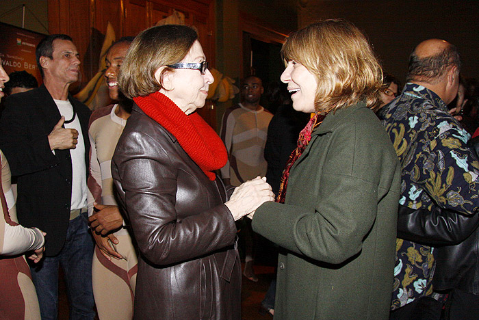 Fernanda Montenegro e Renata Sorrah colocaram a conversa em dia 