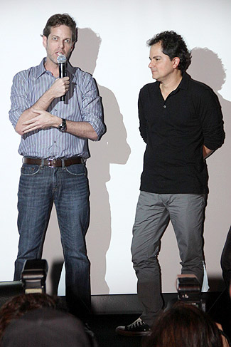 Gustavo Diament e Carlos Saldanha subiram no palco durante o evento. 