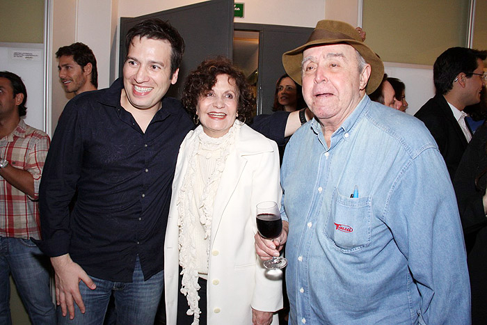 Christiano Cochrane, Rosamaria Murtinho e Mauro Mendonça fizeram pose para a foto