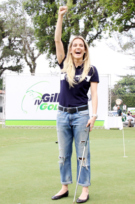 Deborah também comemora seu feito