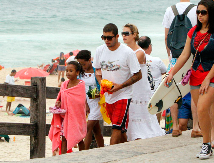 Luana e seus companheiros deixaram a praia do Arpoador, no Rio de Janeiro. 