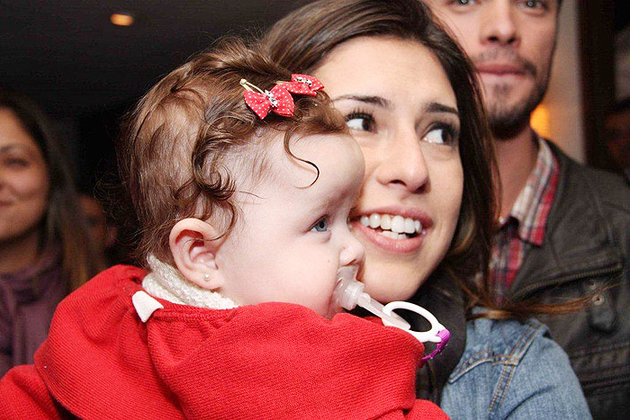 Fernanda Paes Leme se “apaixonou” pela fofíssima bebezinha