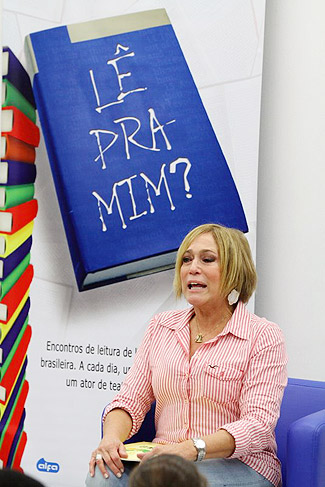 Susana Vieira participou do projeto Lê Pra Mim, no sábado (23)