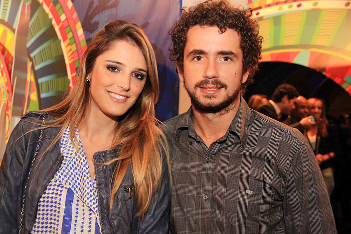 Felipe Andreoli e namorada
