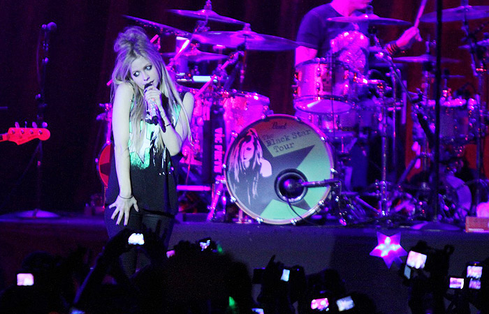 Avril Lavigne faz sua apresentação em solo carioca - agnews