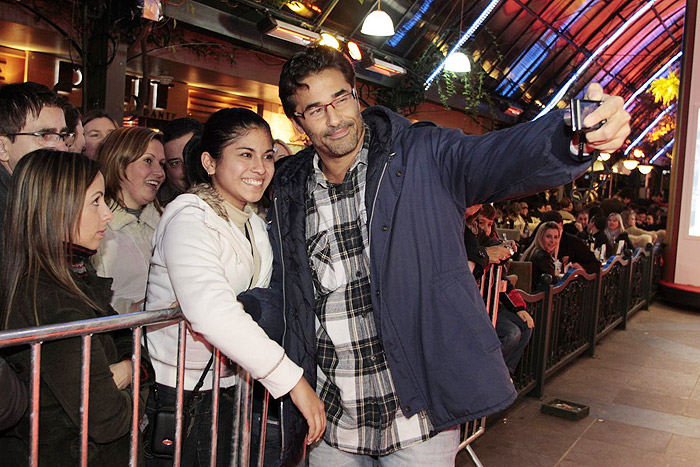 Luciano Szafir tirou foto com fãs