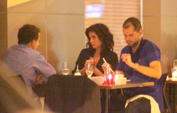 Giovanna Antonelli janta com o marido em restaurante japonês - agnews