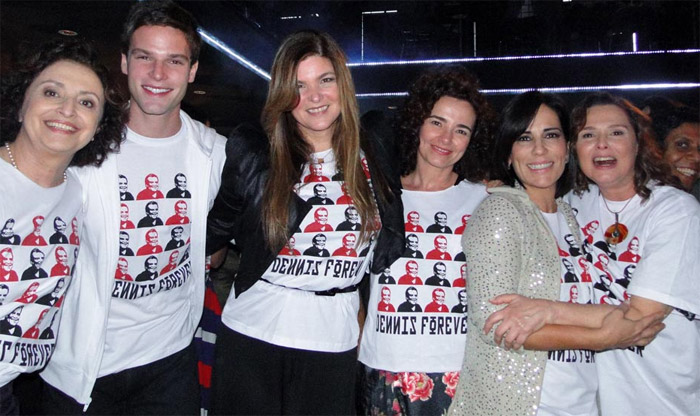 Ana Lucia Torre, Jonatas Faro, Cristiana Oliveira, Gloria Pires e Louise Cardoso também participaram da gravação