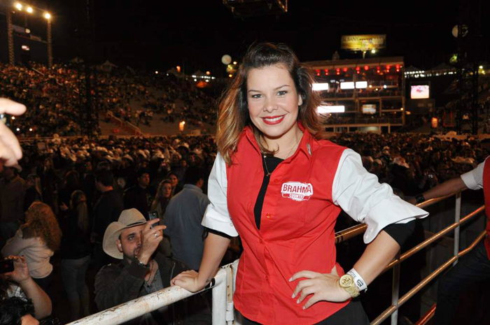 Fernanda Souza esteve pela primeira vez na Festa do Peão de Barretos