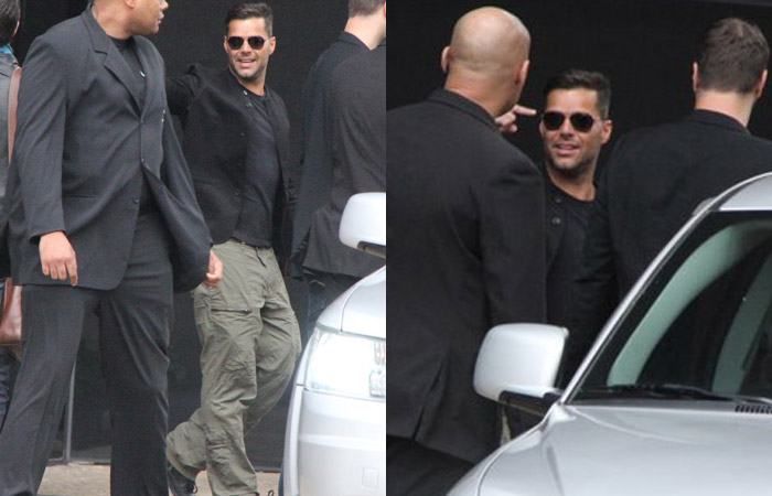 Ricky Martin é clicado saindo de hotel, em São Paulo