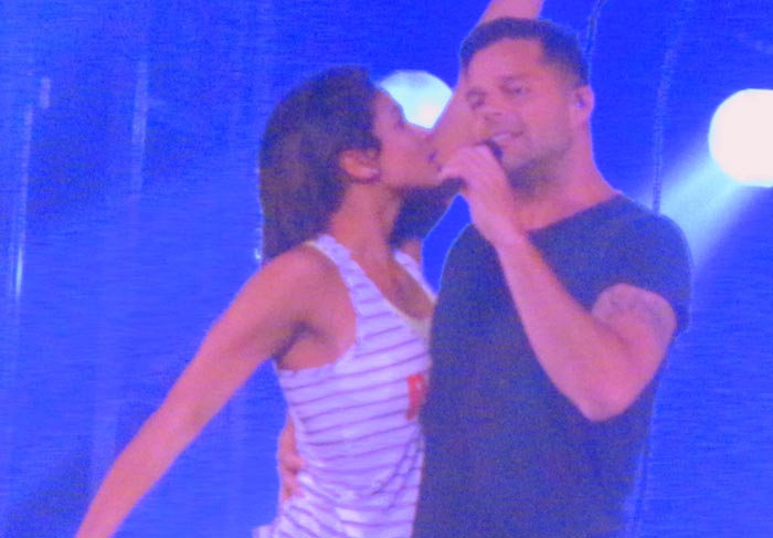 Cenas do ensaio de Ricky Martin para o show em São Paulo