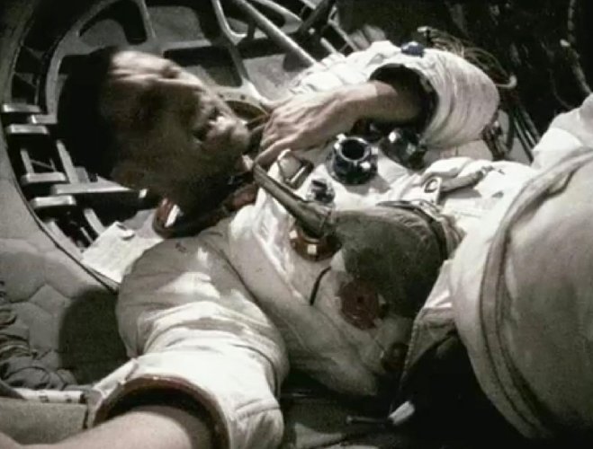 Cenas do Filme: Apollo 18