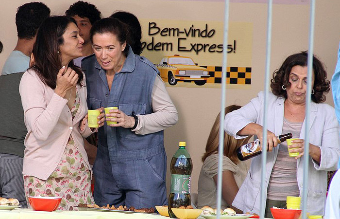 Lilia Cabral e Dira Paes gravam cenas de Fina Estampa no Rio