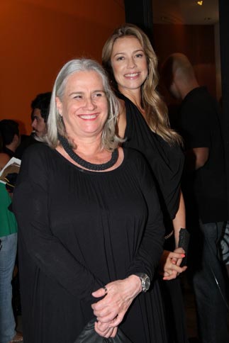 Vera Holtz e Luana Piovani na pré-esteia do filme Família Vende Tudo no Cine Odeon, RJ