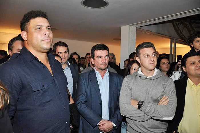 Ronaldo, Luciano Huck e Andrés Sanchez.