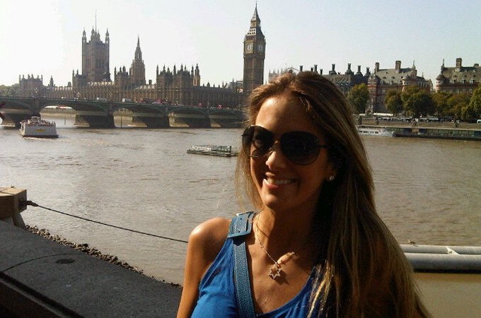 Ticiane Pinheiro passeia por Londres com a filha - Reprodução