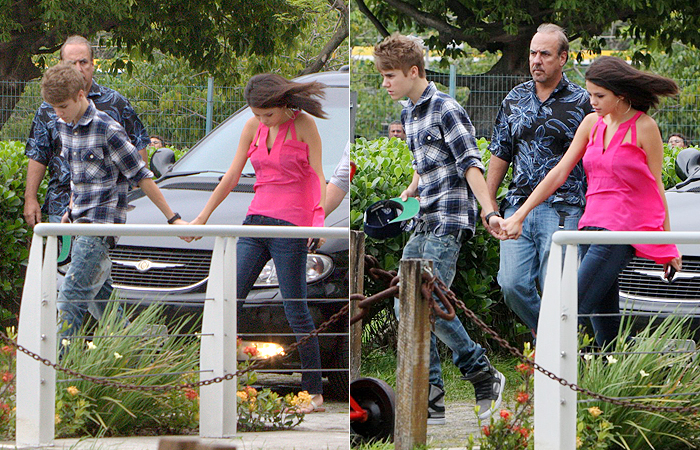 Justin Bieber leva Selena Gomez para passeio de helicóptero, no Rio