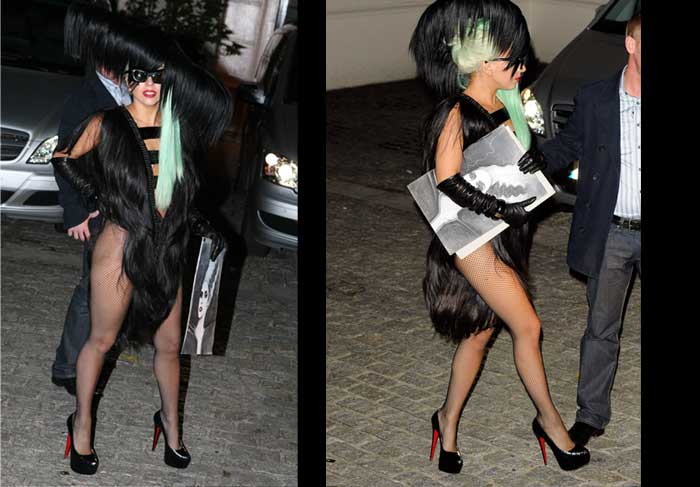Lady Gaga aparece novamente vestida com cabelo humano O Fuxico Foto:Grosby Group