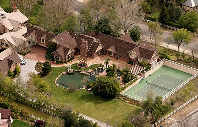 Conheça a mansão da cantora Britney Spears
