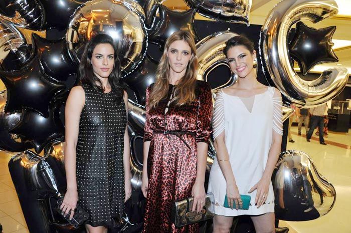 Linda, Fernanda Lima brilha em inauguração da loja Marc Jacobs, em SP. Álbum de Fotos!