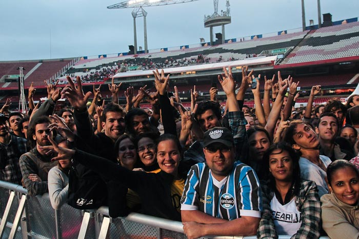 Plateia do show do Pearl Jam no Estádio do Morumbi 