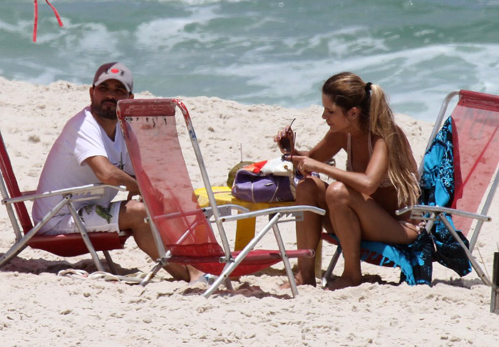Casal esteve na praia da Barra da Tijuca