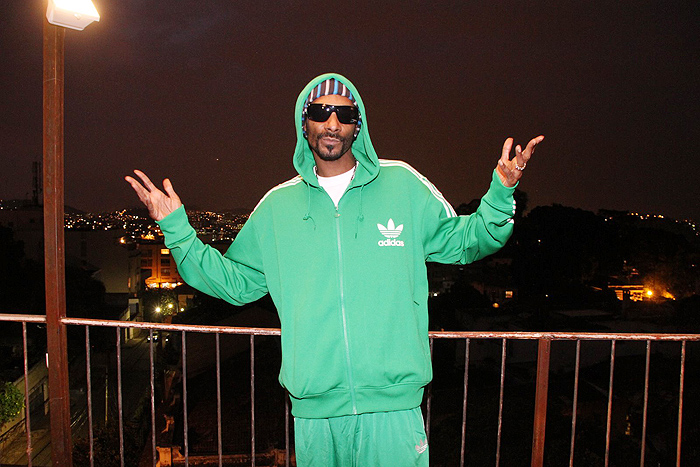 Snoop Dogg participa de coletiva de imprensa. 