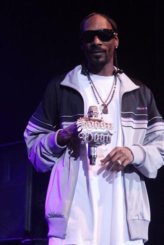 Apesar de prometer, Snoop Dog não fumou maconha no palco