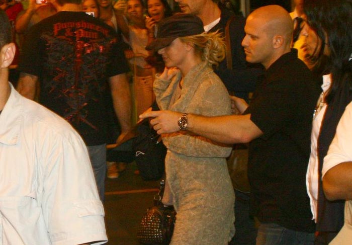 Britney Spears chega ao Rio de Janeiro O Fuxico