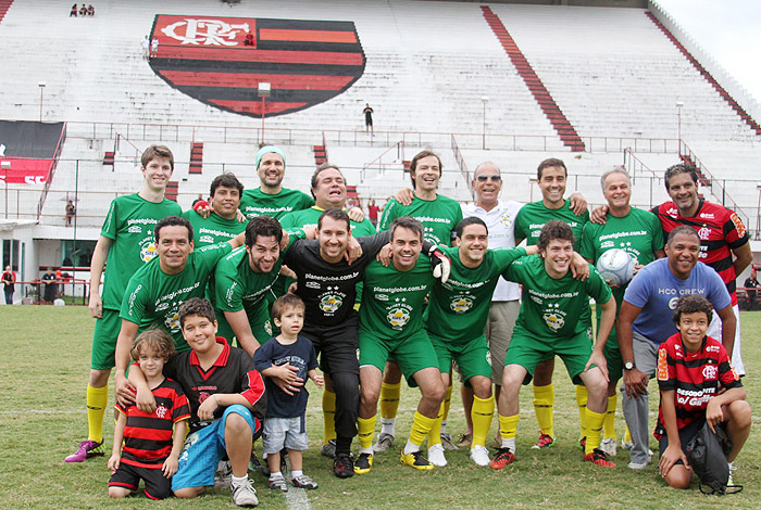 Time Verde: Famosos participam de partida em comemoração ao aniversário do Flamengo