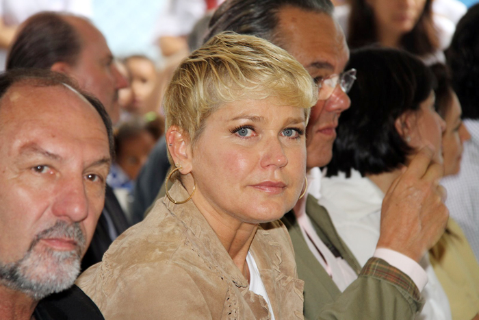 Xuxa se emocionou durante a inauguração