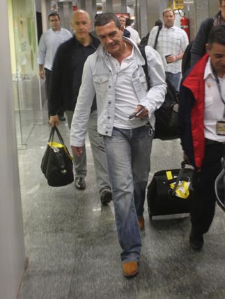 Antonio Banderas e Salma Hayek chegam ao Rio de Janeiro