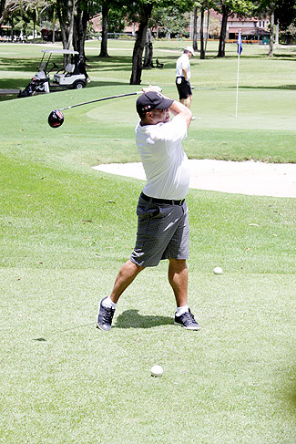 Ronaldo joga golfe no Rio de Janeiro