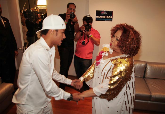 Neymar e Alcione no Show da Virada O Fuxico