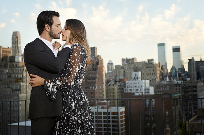 Rodrigo Santoro e Alessandra Ambrosio posam juntos para a Vogue.